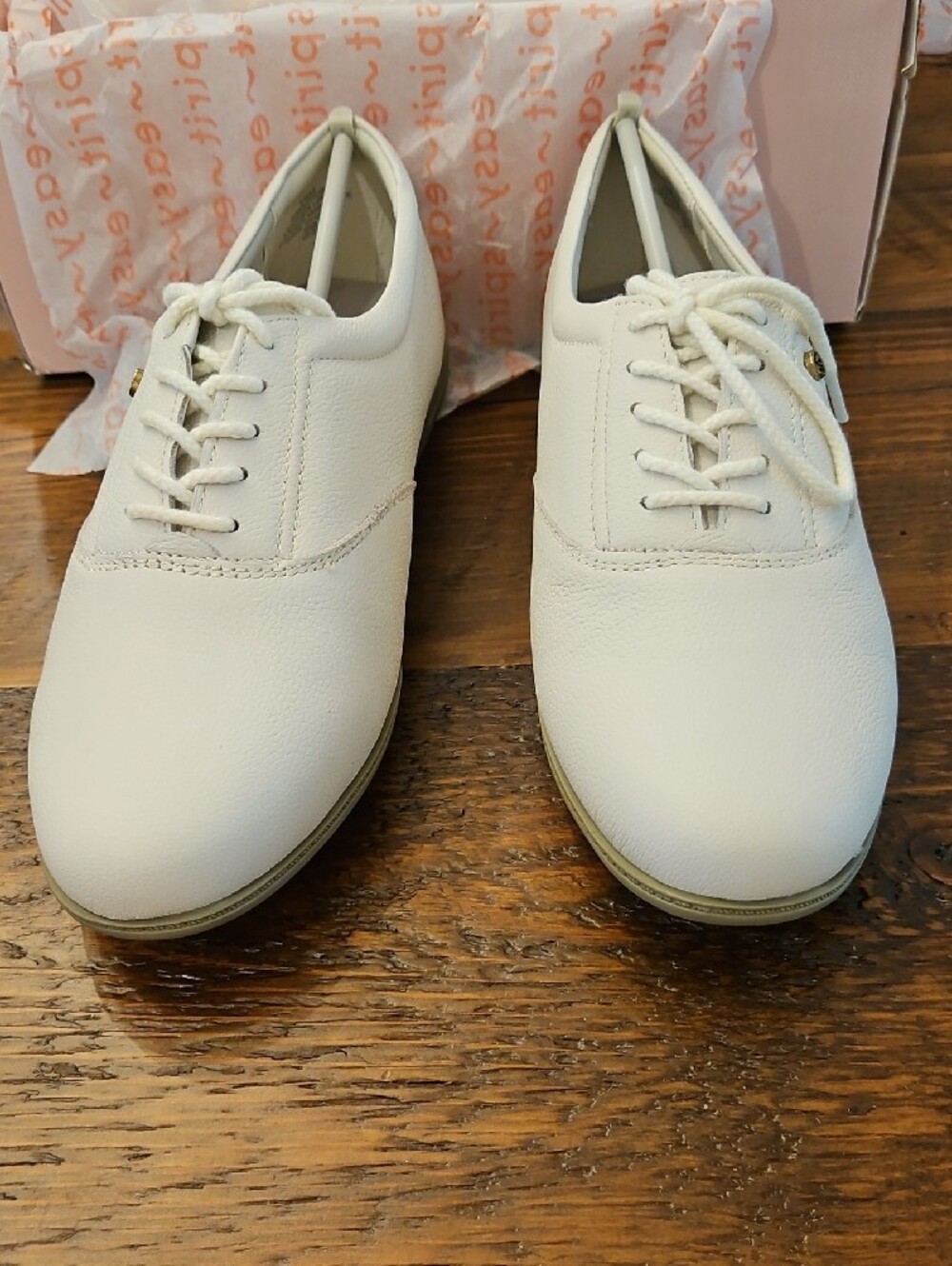 Nwt Easy Spirit Esmotion White LE Sneakers - Picture 6 of 12